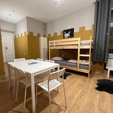 Girls Hostel Краков Экстерьер фото