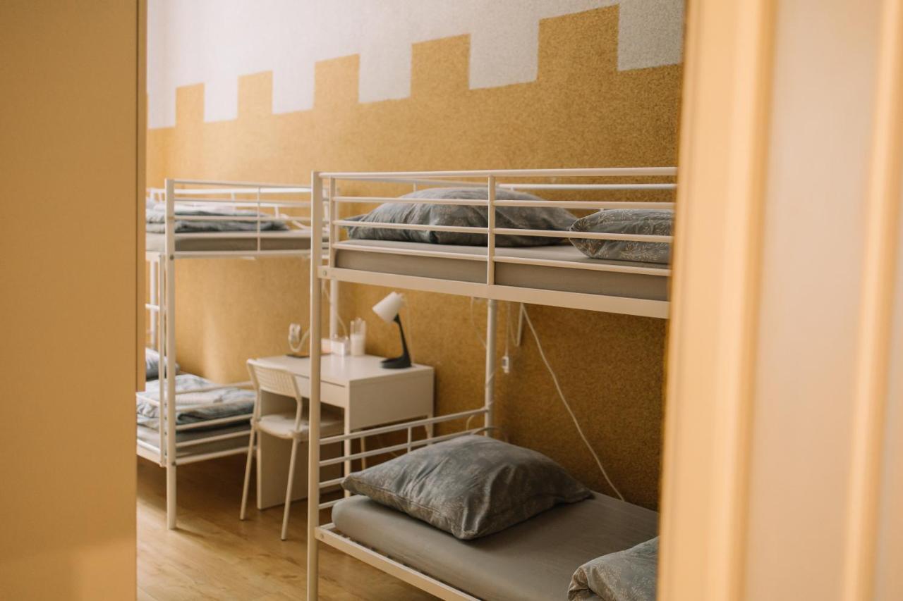 Girls Hostel Краков Экстерьер фото