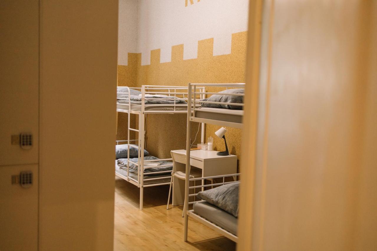 Girls Hostel Краков Экстерьер фото
