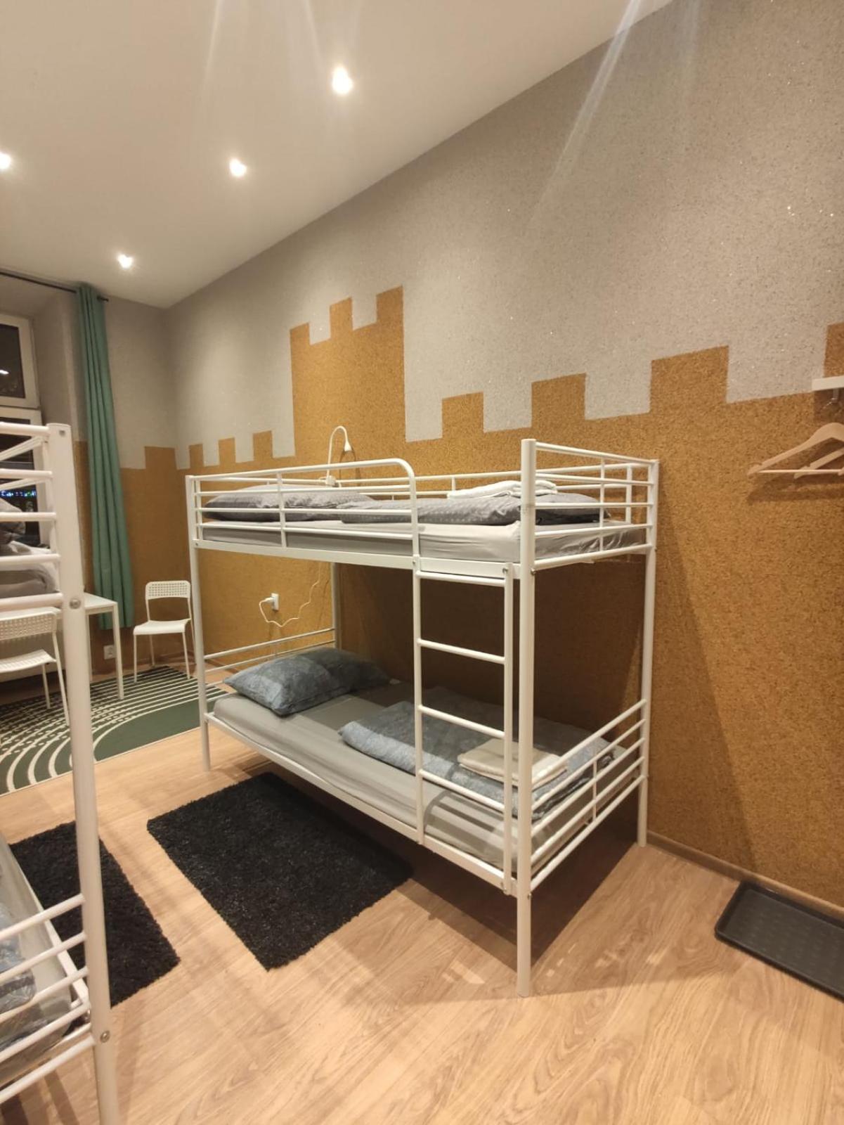 Girls Hostel Краков Экстерьер фото