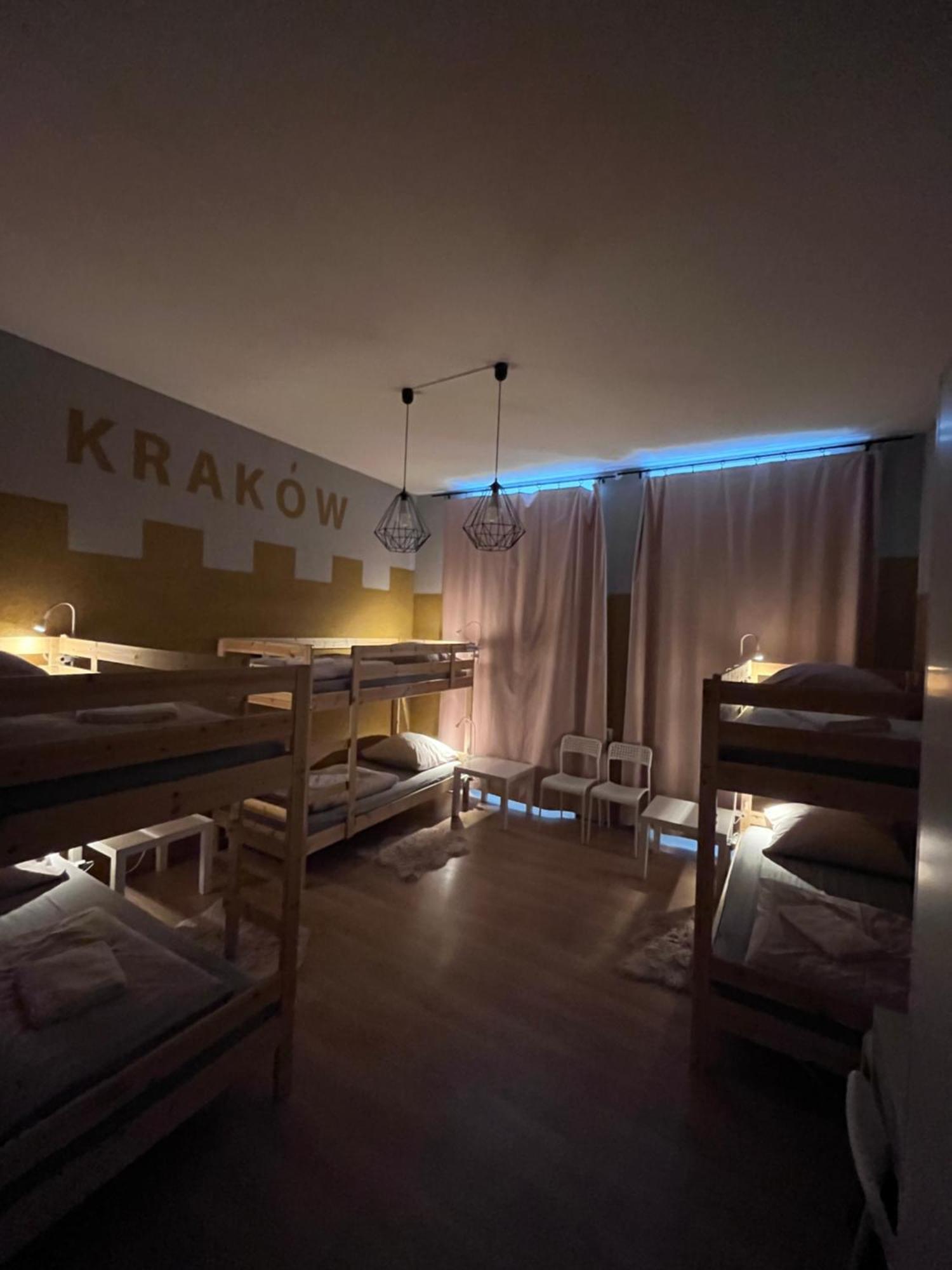 Girls Hostel Краков Экстерьер фото