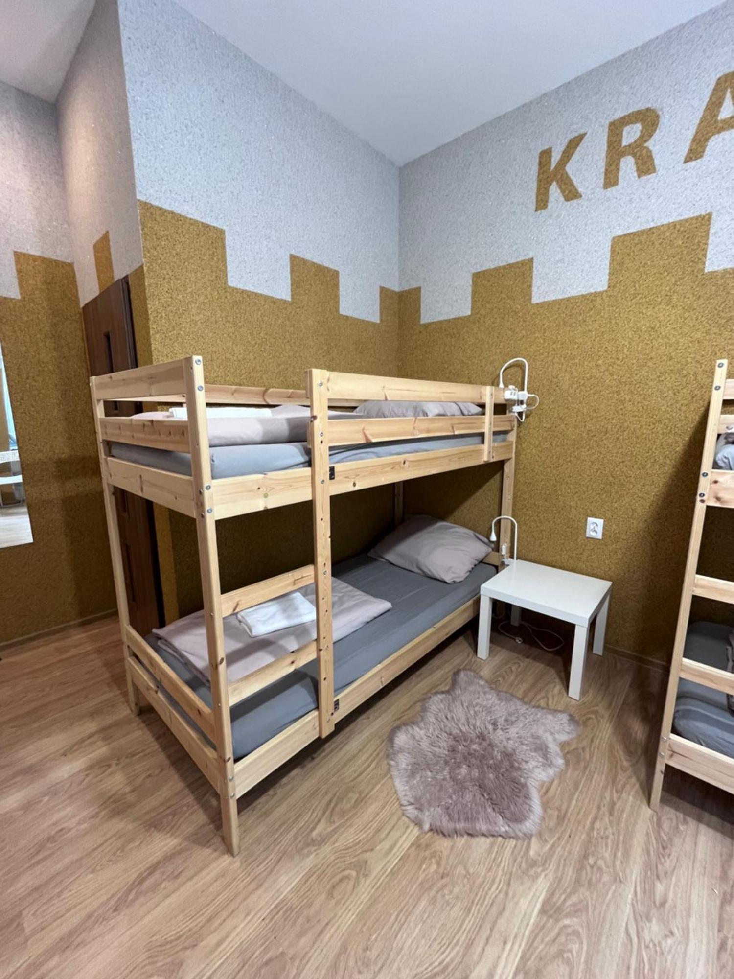 Girls Hostel Краков Экстерьер фото